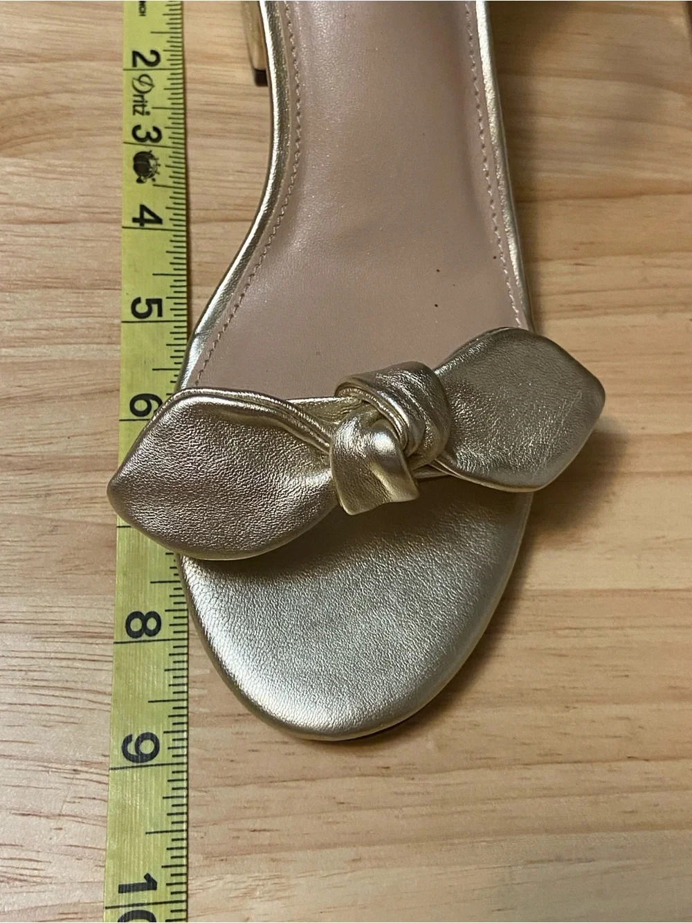 Draper James Gold Bow Block Heel Sandals Size 7 Wedding Guest Bridesmaid Shoes